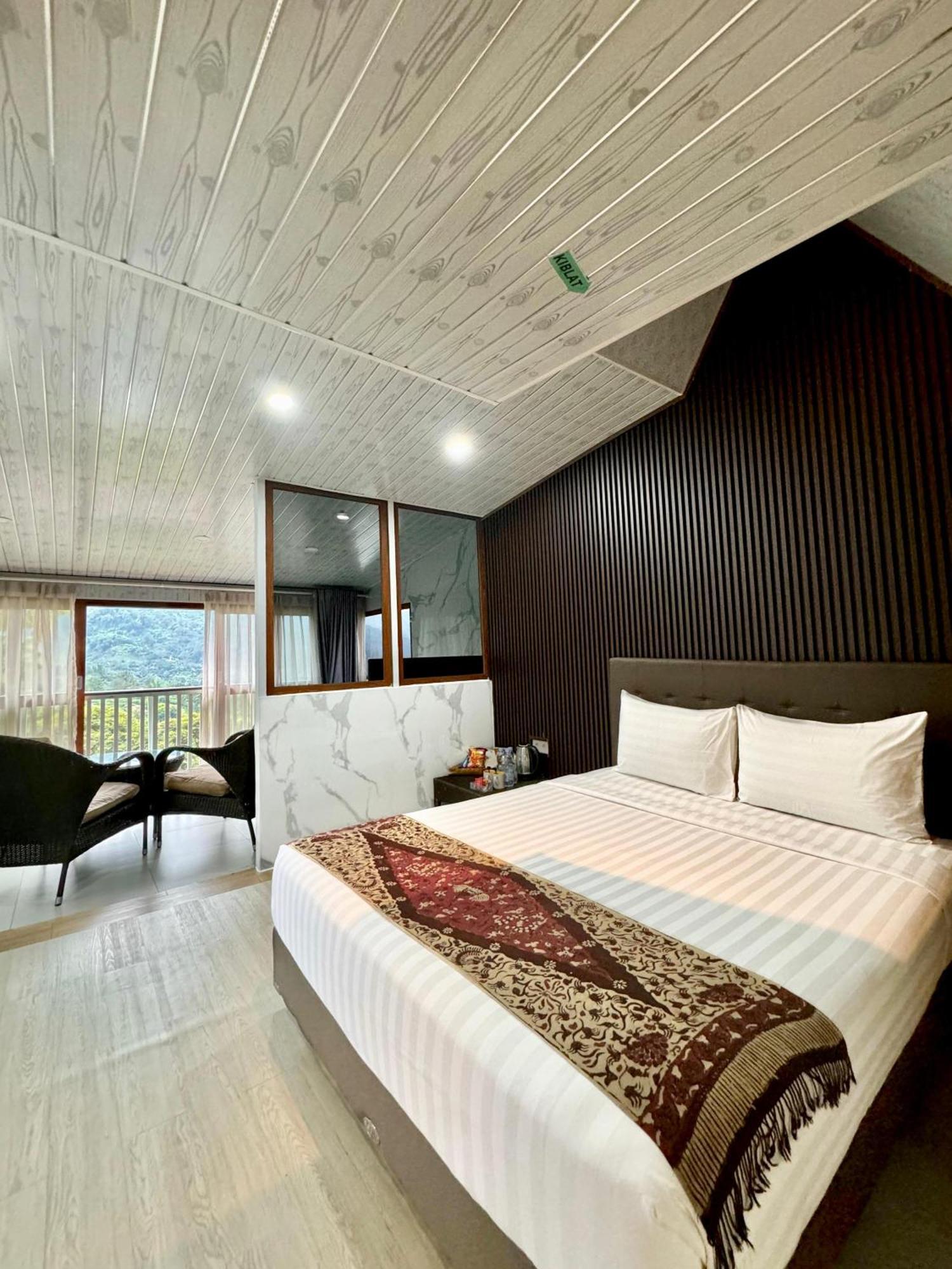 De Pointe Resort & Resto Campaka Exterior photo